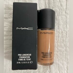 MAC Cosmetics Pro Longwear Foundation- NW25